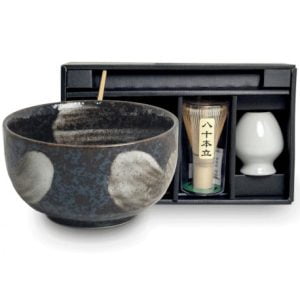 juego de cerámica para preparar el té matcha siguiendo la ceremonia tradicional. Es el modelo asen de tecológico.
